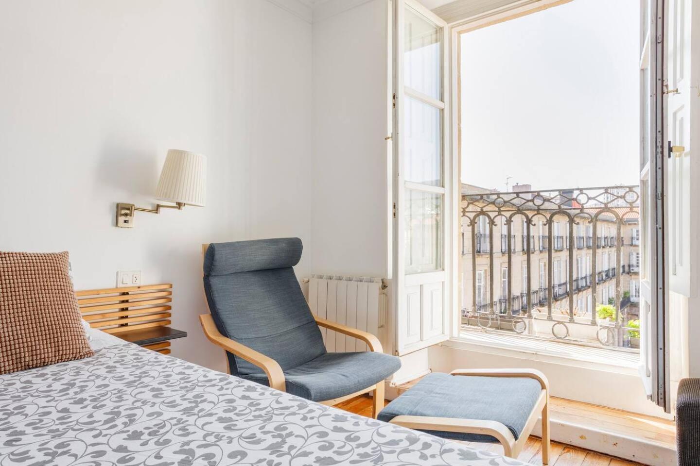 Plaza Nueva Habitaciones Билбао Стая снимка