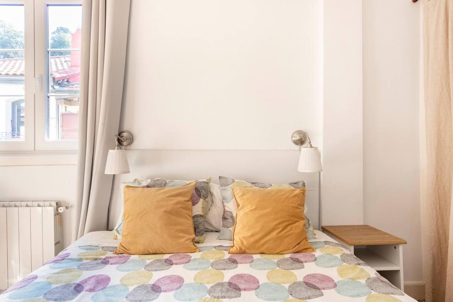 Plaza Nueva Habitaciones Билбао Стая снимка