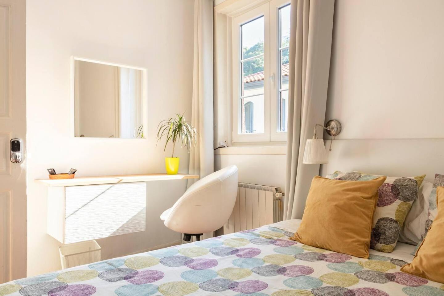 Plaza Nueva Habitaciones Билбао Стая снимка