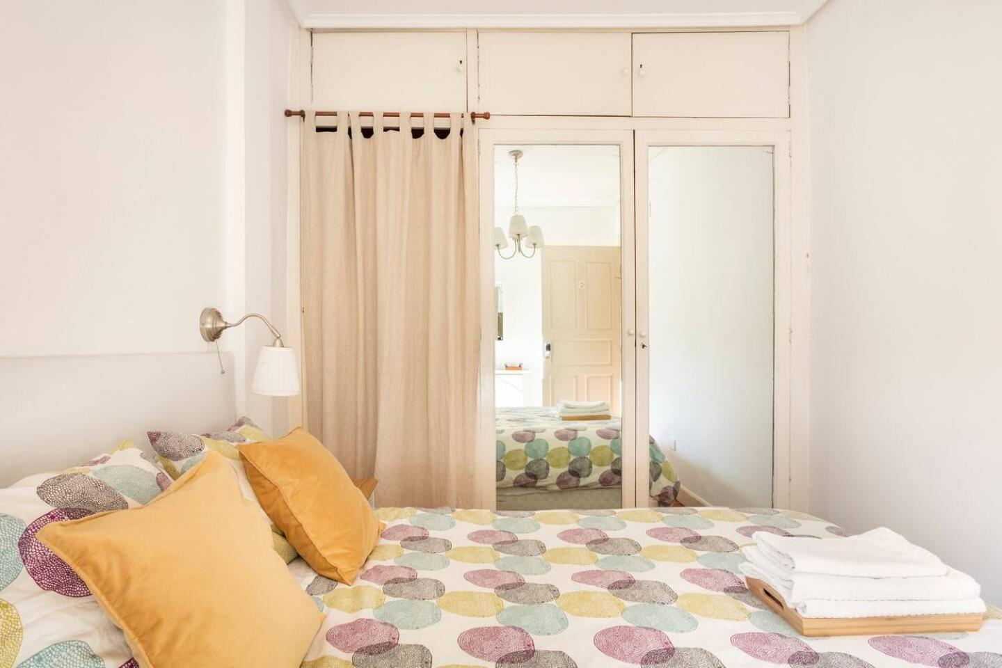 Plaza Nueva Habitaciones Билбао Стая снимка